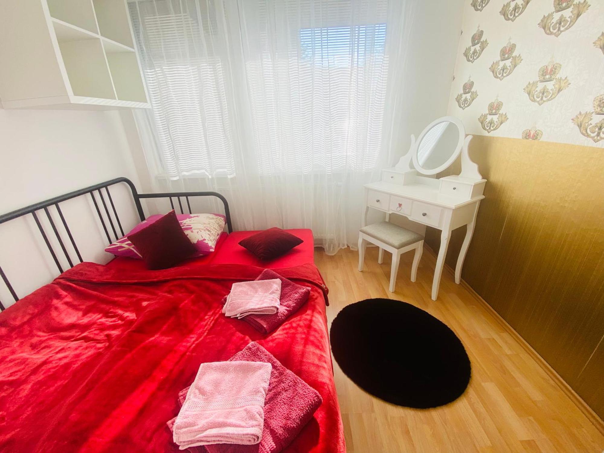 Sweet Apartment Братислава Экстерьер фото