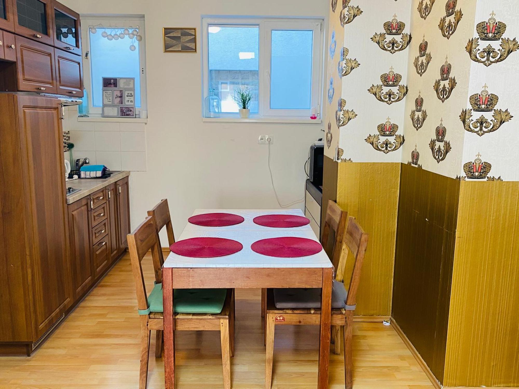 Sweet Apartment Братислава Экстерьер фото