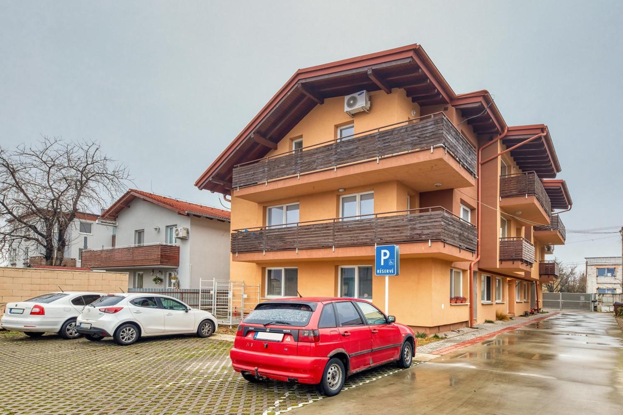 Sweet Apartment Братислава Экстерьер фото